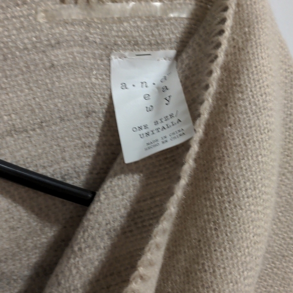 Draped Cardigan wrap - Picture 2 of 2